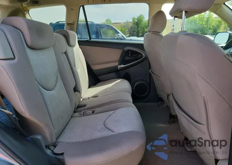 2006 Toyota Rav4 z USA, uszkodzony, nr VIN JTMBD33V466013930